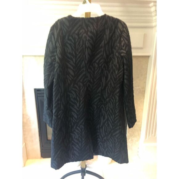 Dana Buchman Women’s Black Zebra Print Elegant Overcoat Size L - Picture 2 of 11